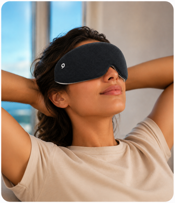 Arboleaf Heaten Eyes Massager in white with curved eye-cover design for heated eye relaxation