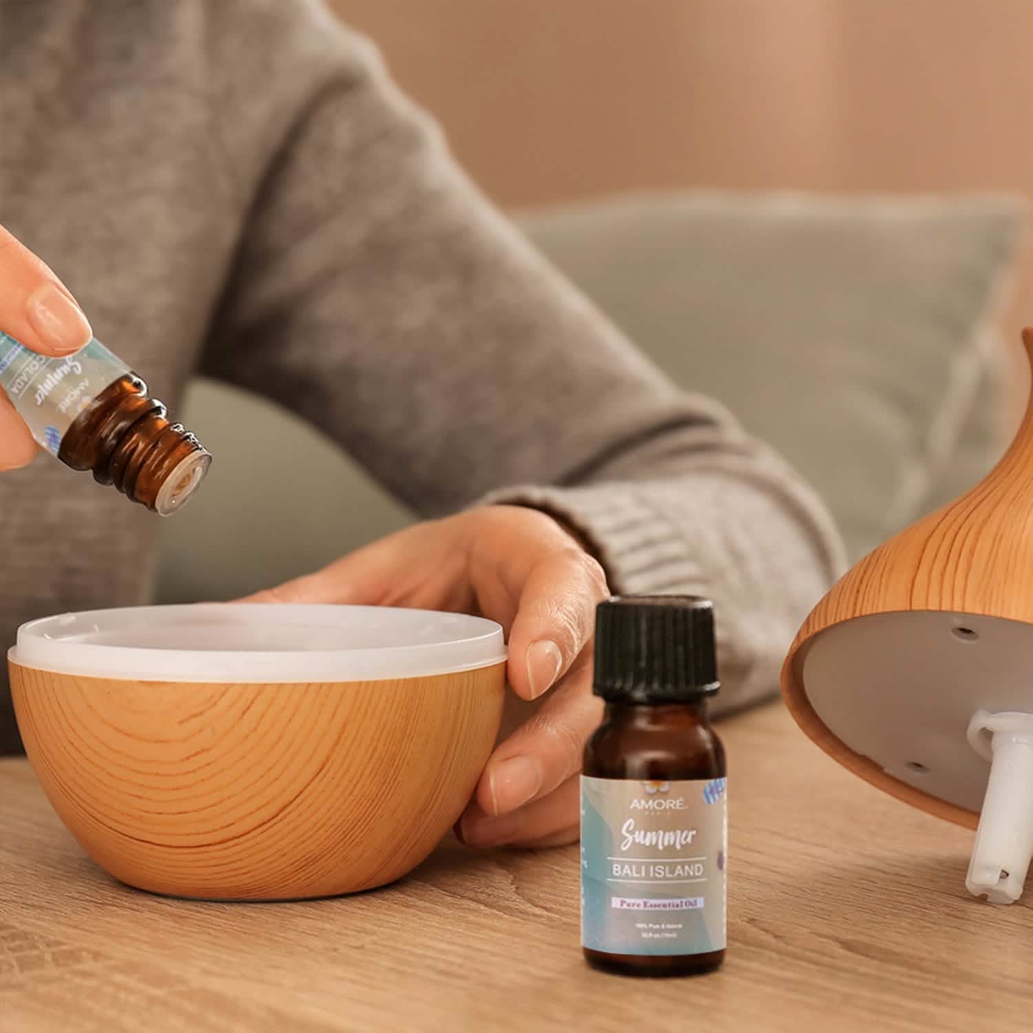 Six bottles of Summer Vibe Fresh Scented Aromatherapy Essential Oil by DailySale for diffusers and humidifiers, in a 6-pack.