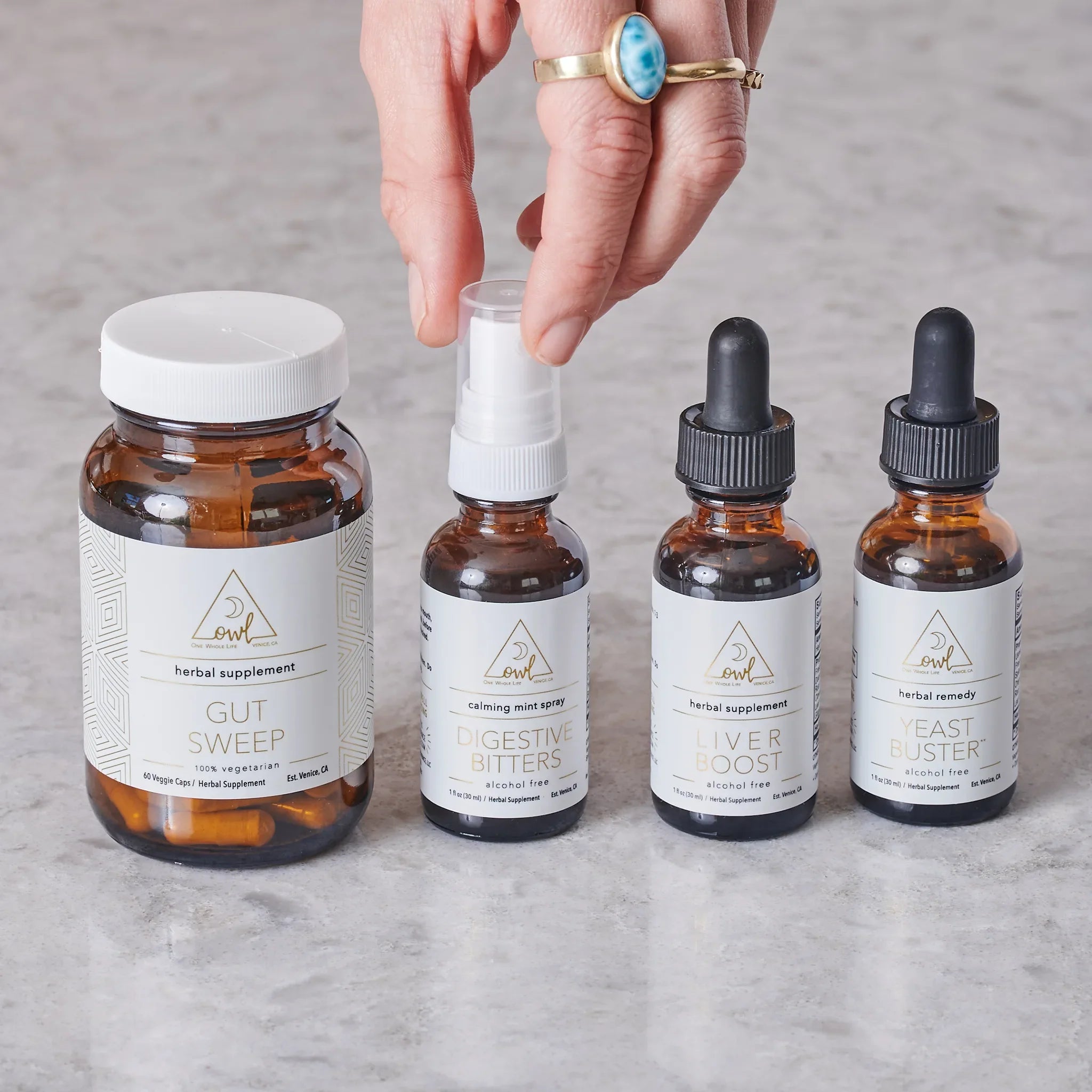 OWL Venice Supplement Kit with various bottles and containers, featuring the OWL logo on the packaging.