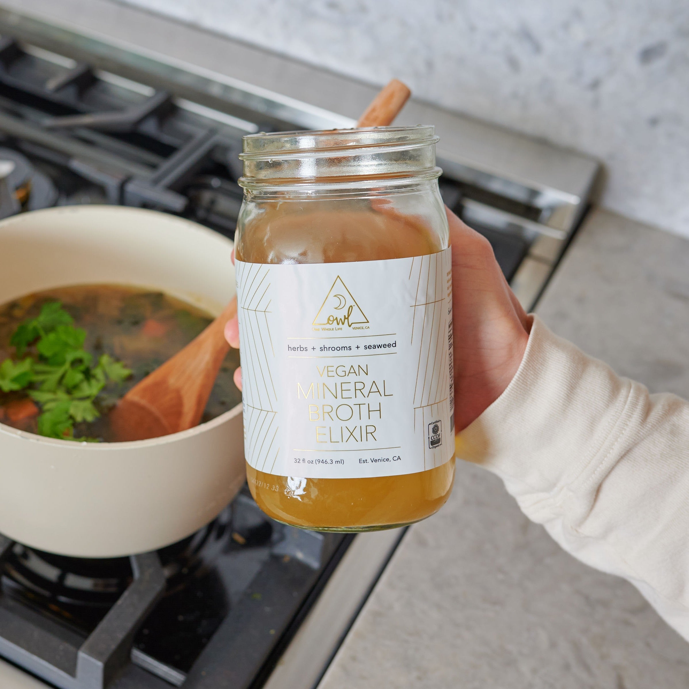Bowen Venice OWL Organic 30 Day Bone Broth Challenge box with packaging and product branding.