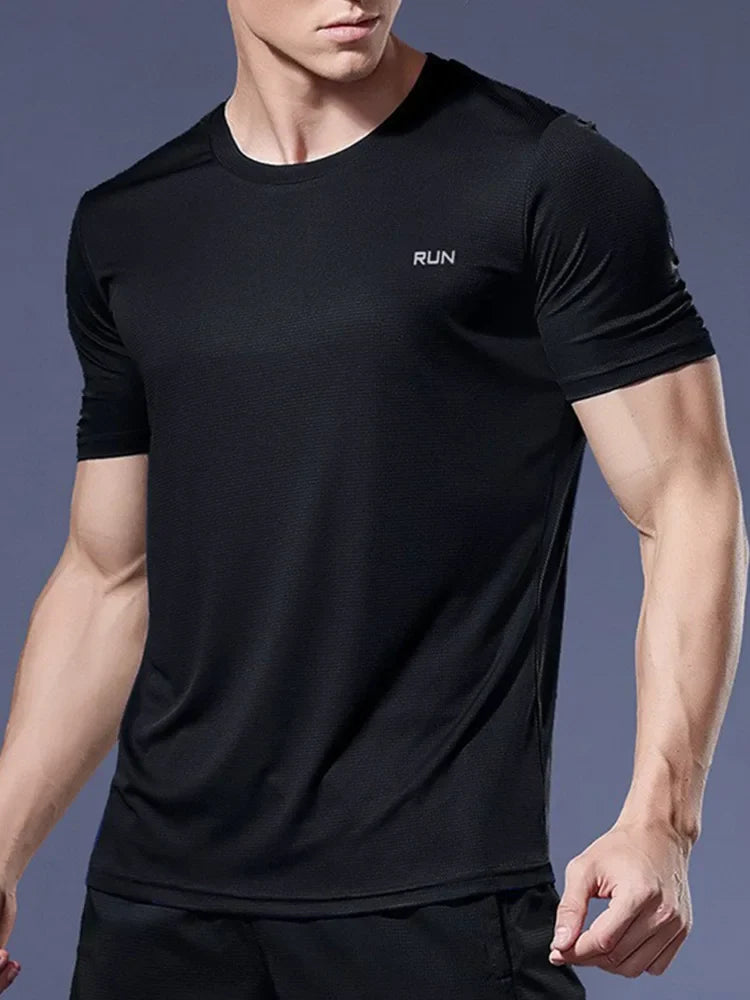 Mandotos men's running shirt, quick-dry sports jersey with compression fit, ideal for jogging, fitness, and gym workouts.