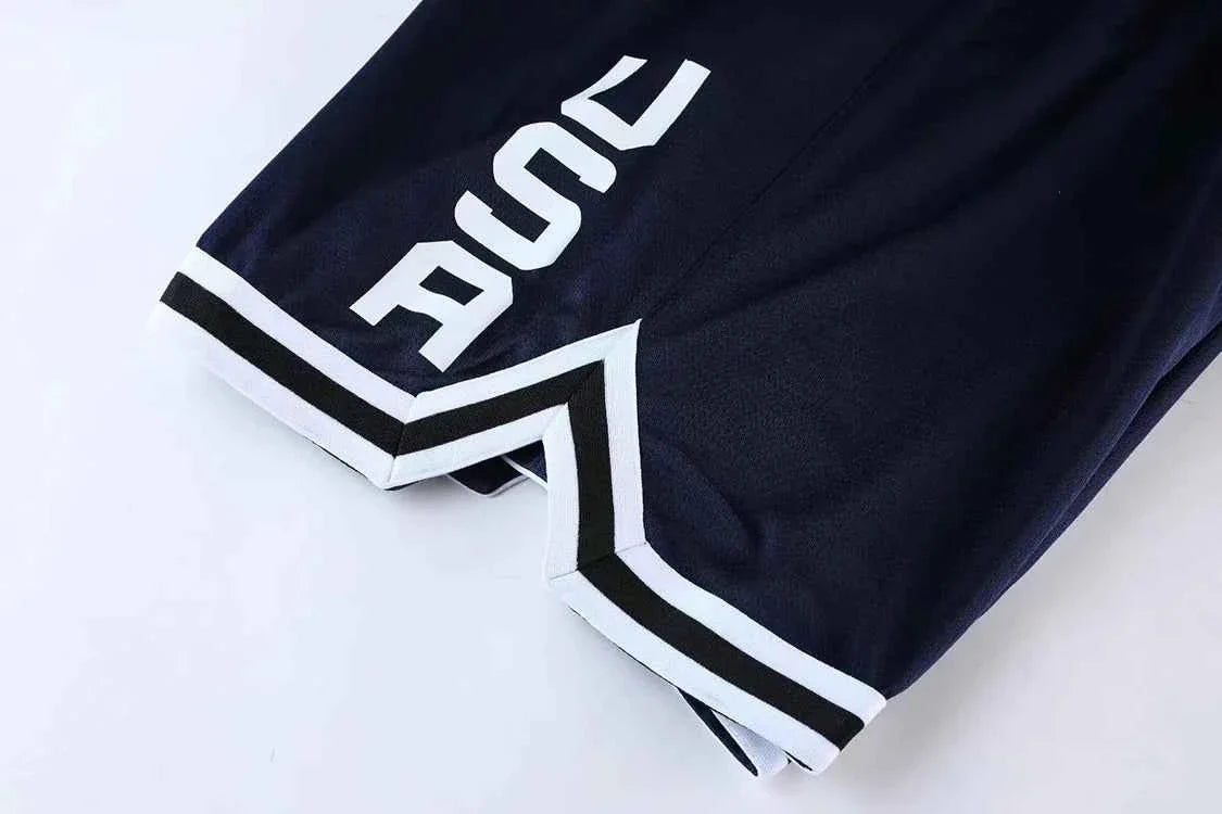 Men's basketball training shorts with pockets by THRIXINE, featuring a lightweight design and athletic fit for active wear.