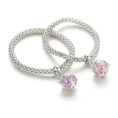 Femstylo locket aromatherapy bracelet with essential oil diffuser, stylish bracelet designed for aromatic oil therapy.