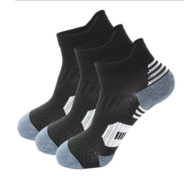 Mandotos 3-pair set of short, quick-drying sports socks with towel bottoms and non-slip grip for running, basketball, and training.