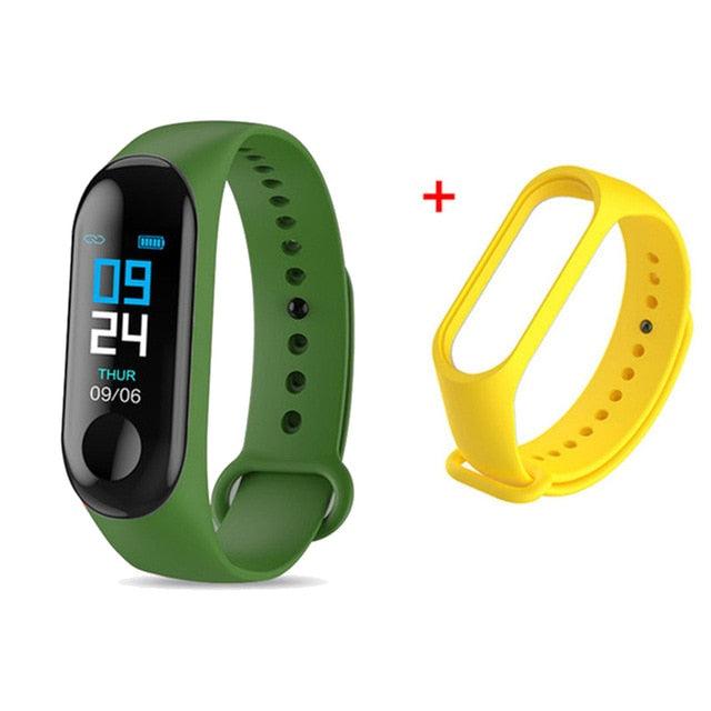 Stevvex Smart Kids smartwatch for boys and girls, fitness tracker with sport modes, sleep monitoring, waterproof design, and heart rate monitor.